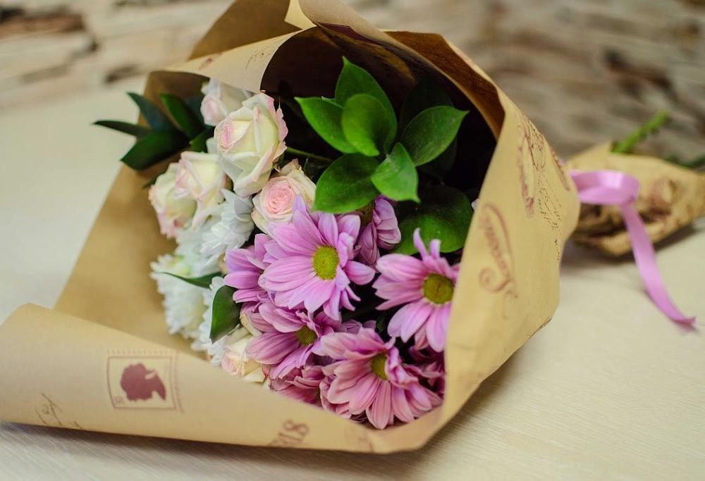 Букет цветов из: Розы и Хризантемы в Новоегорьевском