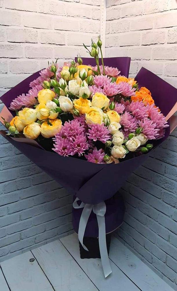 Букет цветов из: Хризантемы и Розы в Новоегорьевском