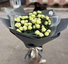 Букет Белые кустовые розы Солинеро #REPLACE_PRED# Новоегорьевском