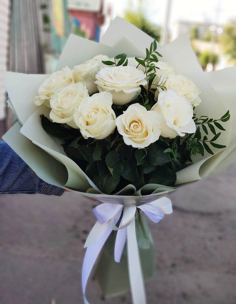Букет Белые розы Проуд в Новоегорьевском