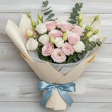 Букет цветов из:  Лизиантусы в Новоегорьевском