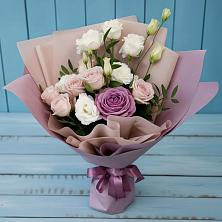 Букет цветов из:  Розы и Лизиантусы в Новоегорьевском