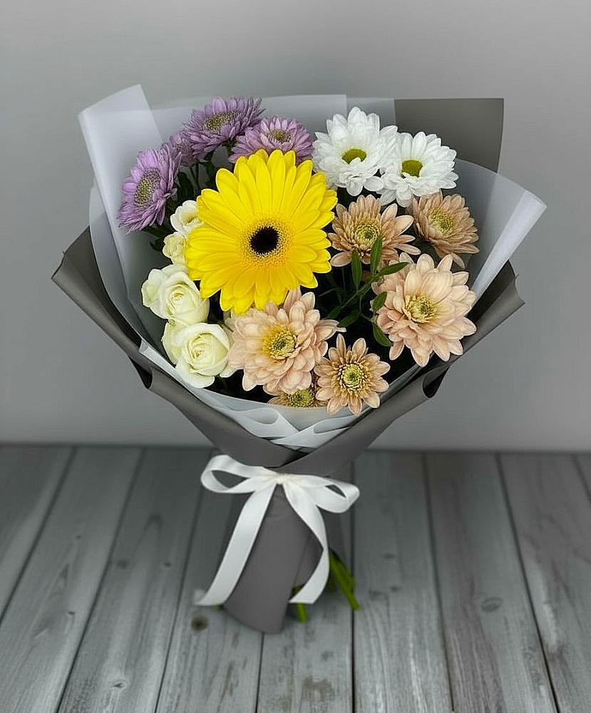 Букет цветов из: Розы, Герберы и Хризантемы в Новоегорьевском