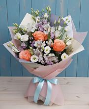 Букет цветов из:  Лизиантусы, Розы, Альстромерии и Гипсофила в Новоегорьевском