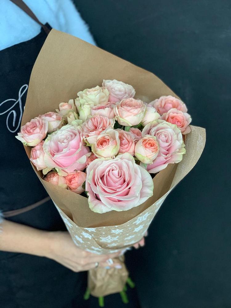 Букет цветов из: Хризантемы и Розы в Новоегорьевском