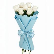 Букет 7 белых роз Проуд в Новоегорьевском