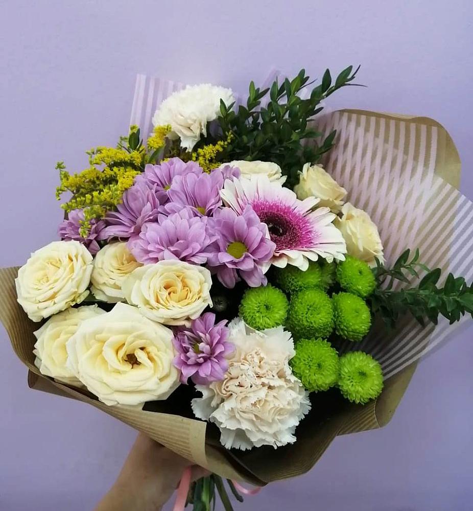 Букет цветов из: Хризантемы, Розы, Гвоздики и Герберы в Новоегорьевском