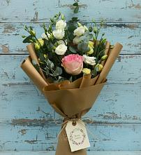 Букет цветов из:  Розы и Лизиантусы в Новоегорьевском